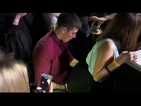 ❤️ एक रूसी नाइट क्लब में असली सेक्स। 18 वर्षीय रूसी लड़की गुदा में और योनि गड़बड़ में एक नाइट क्लब ❤️❌  सेक्स hi.porn-list.ru पर